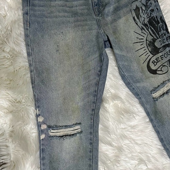 Ed Hardy Denim Jeans Tattoo Print Death Before Dishonor Distressed knees - Picture 11 of 13